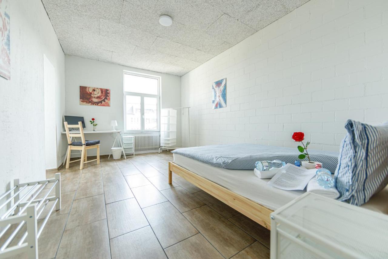 Simple Rooms - Yellow Inn St. Gallen Exteriér fotografie